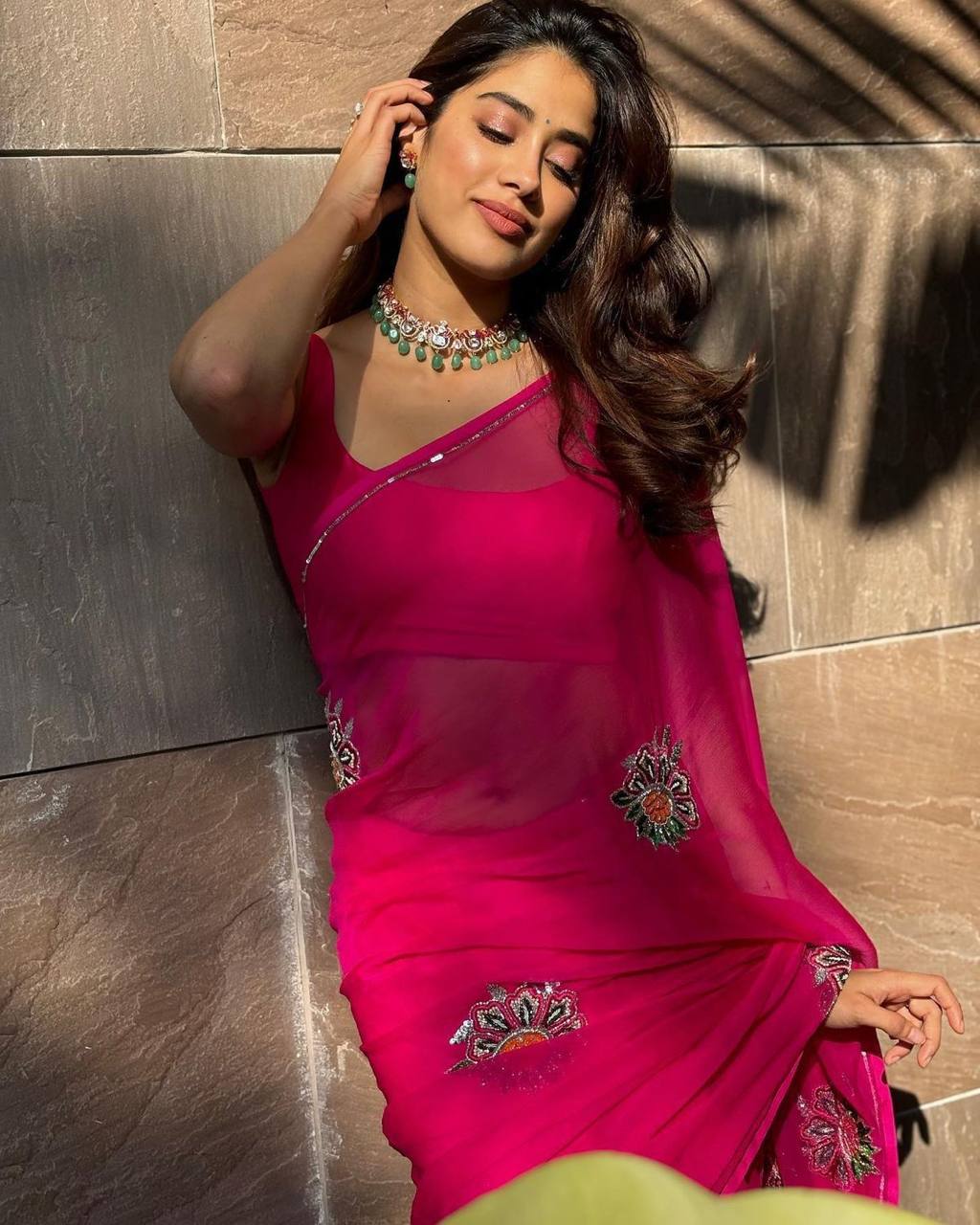 Janhvi Kapoor Inspired Soft Georgette Pink Saree