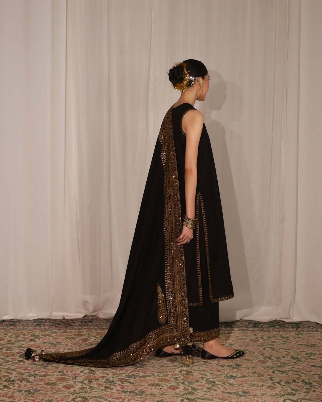 Gilded Noir Statement Kurta Set