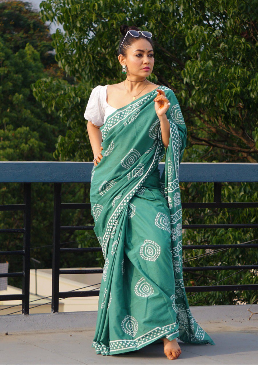 Bollywood Ispired Mul Cotton Mehndi Saree